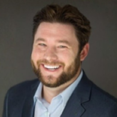 headshot for Ben Taylor