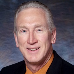 headshot for Chuck Niswonger