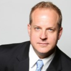 headshot for Christopher Pogue