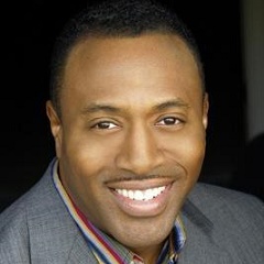 headshot for Clarence Reynolds