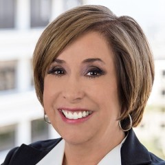 headshot for Carol Shumway