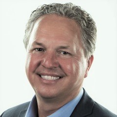 headshot for Dan Niewirowicz