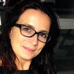 headshot for Iris Walenkamp