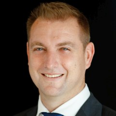 headshot for Justin Mills