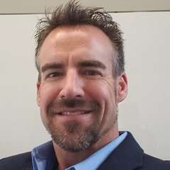 headshot for Dave Johnson