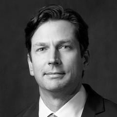 headshot for Jonathan Krausche