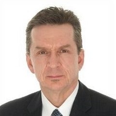 headshot for Ed Lincz