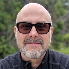 headshot for Jason McElroy