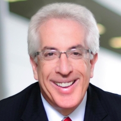 headshot for Perry Schonfeld