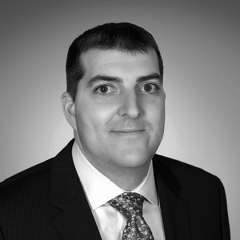 headshot for Paul Ricci