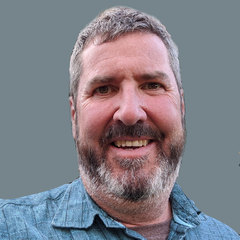 headshot for Trevor Pering