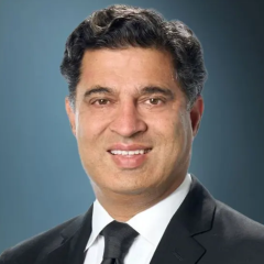 headshot for Vikas Puri