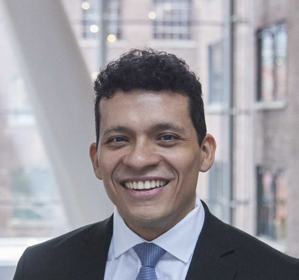 headshot for Mario Romero