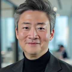 headshot for Steven Song