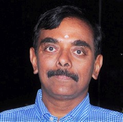 headshot for Sri Sridharan