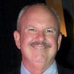 headshot for Tom Wirth
