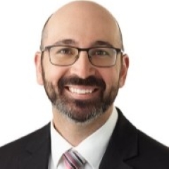 headshot for Victor Iaccino