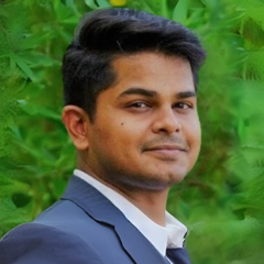 headshot for Venkat Naupada