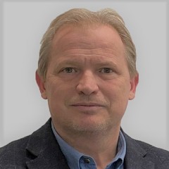 headshot for Stephen Wreford